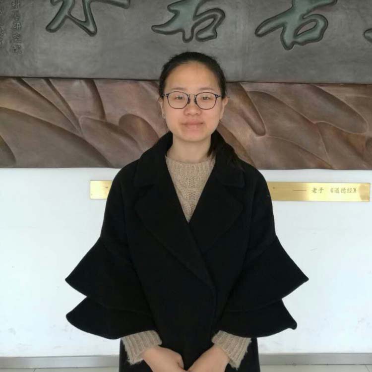 2013年英才优秀初三毕业生,高中就读于鹤壁高中,2016年考入清华大学.